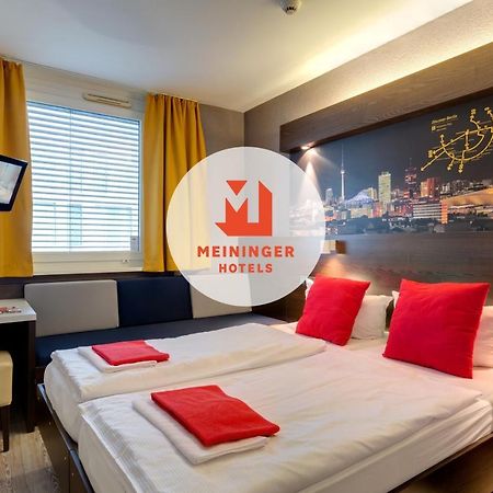 Meininger Hotel Berlin Hauptbahnhof Esterno foto