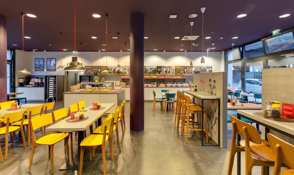 Meininger Hotel Berlin Hauptbahnhof Esterno foto
