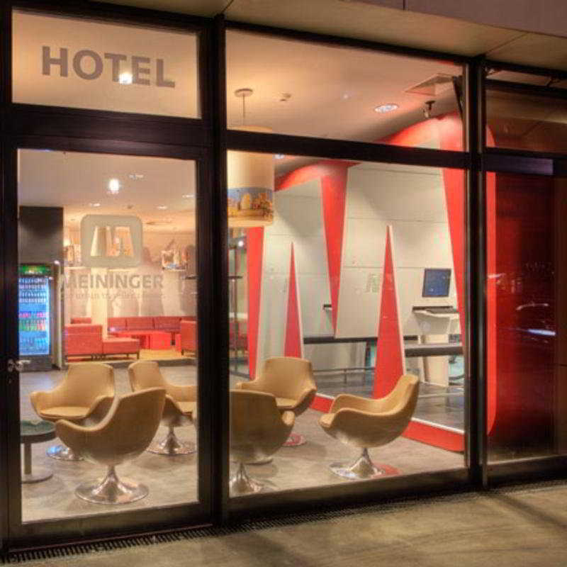 Meininger Hotel Berlin Hauptbahnhof Esterno foto